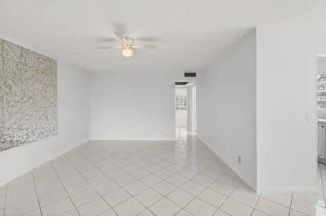 360 Fanshaw I Boca Raton FL 33434