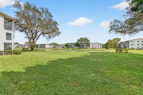 360 Fanshaw I Boca Raton FL 33434
