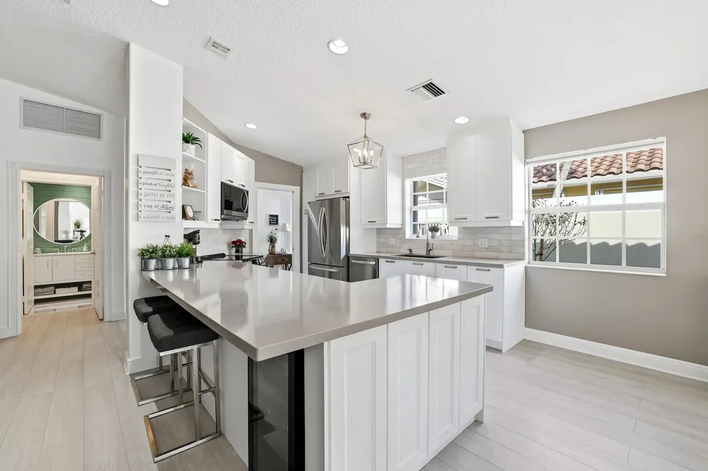 8190 Saint Johns Court Wellington FL 33414