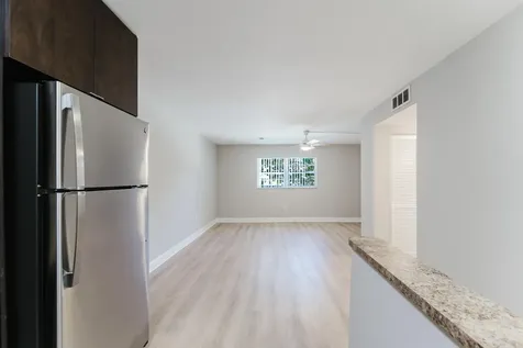 650 Sw 2nd Avenue Boca Raton FL 33432