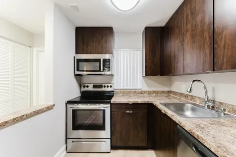 650 Sw 2nd Avenue Boca Raton FL 33432