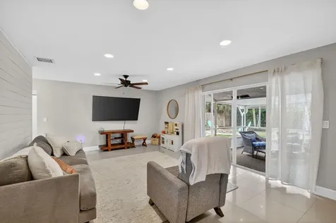 8186 Chatuga Court Lake Worth FL 33467