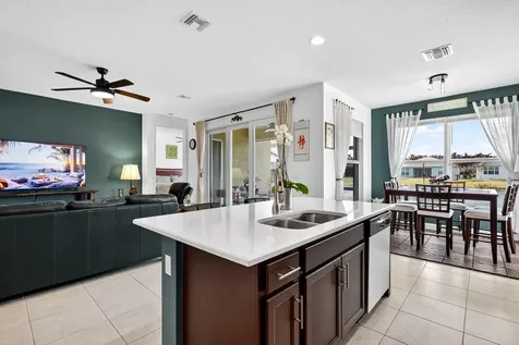 11800 Sw Siverlake Falls Drive Port Saint Lucie FL 34987