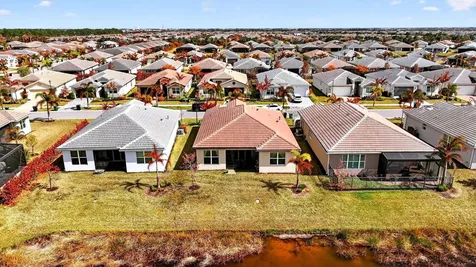 11800 Sw Siverlake Falls Drive Port Saint Lucie FL 34987