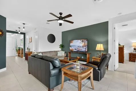 11800 Sw Siverlake Falls Drive Port Saint Lucie FL 34987