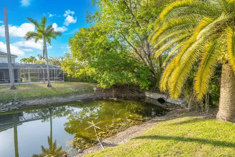 4948 Nw 57th Lane Coral Springs FL 33067