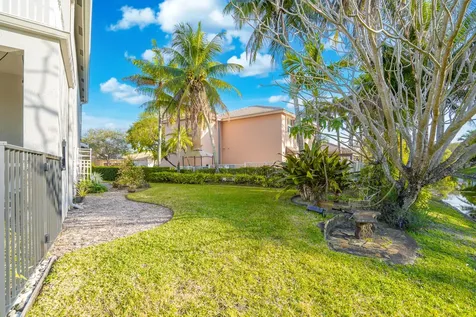 4948 Nw 57th Lane Coral Springs FL 33067
