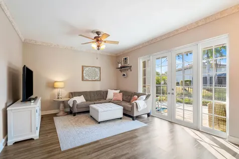 4948 Nw 57th Lane Coral Springs FL 33067