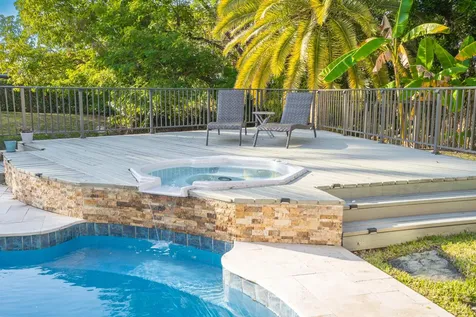 4948 Nw 57th Lane Coral Springs FL 33067