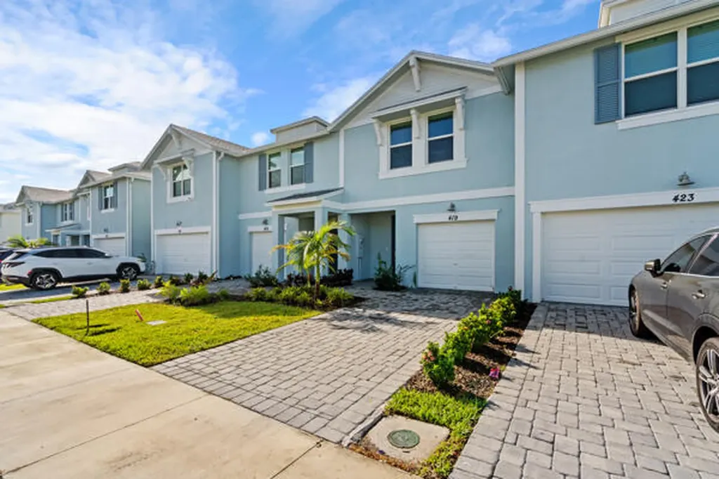 419 Salisbury Circle Fort Pierce FL 34982