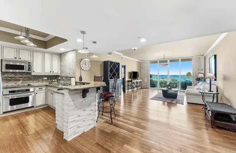 2650 Lake Shore Drive Riviera Beach FL 33404