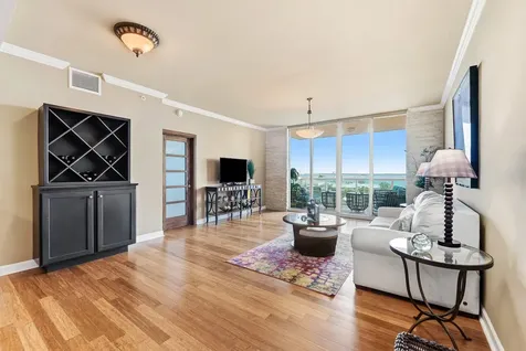 2650 Lake Shore Drive Riviera Beach FL 33404