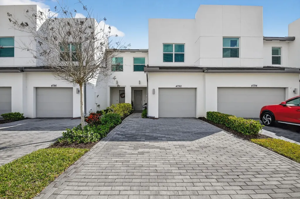 4790 Navali Drive Wellington FL 33467