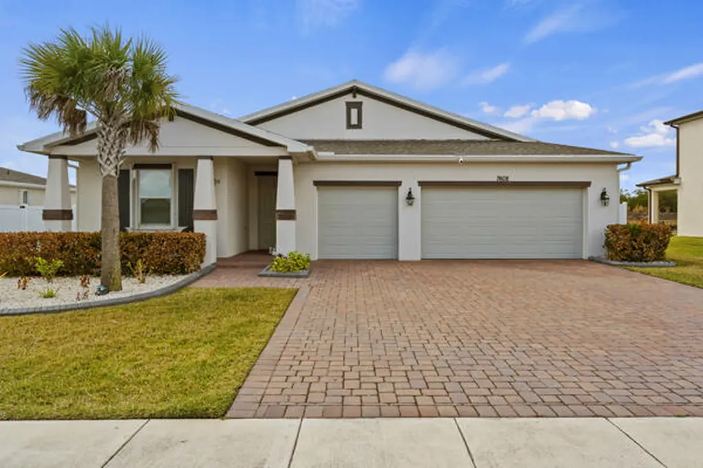 7608 Nw Deysbrook Lane Port Saint Lucie FL 34987