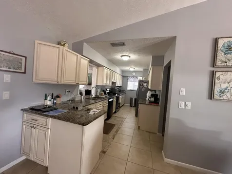119 Sw Fairchild Avenue Port Saint Lucie FL 34984