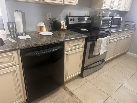119 Sw Fairchild Avenue Port Saint Lucie FL 34984