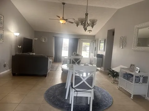 119 Sw Fairchild Avenue Port Saint Lucie FL 34984
