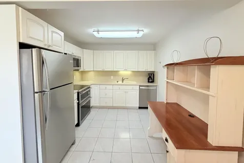 1004 Newcastle A Boca Raton FL 33434