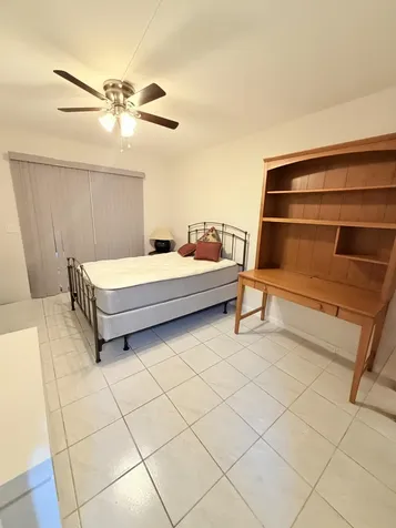 1004 Newcastle A Boca Raton FL 33434