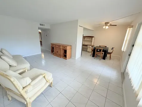 1004 Newcastle A Boca Raton FL 33434