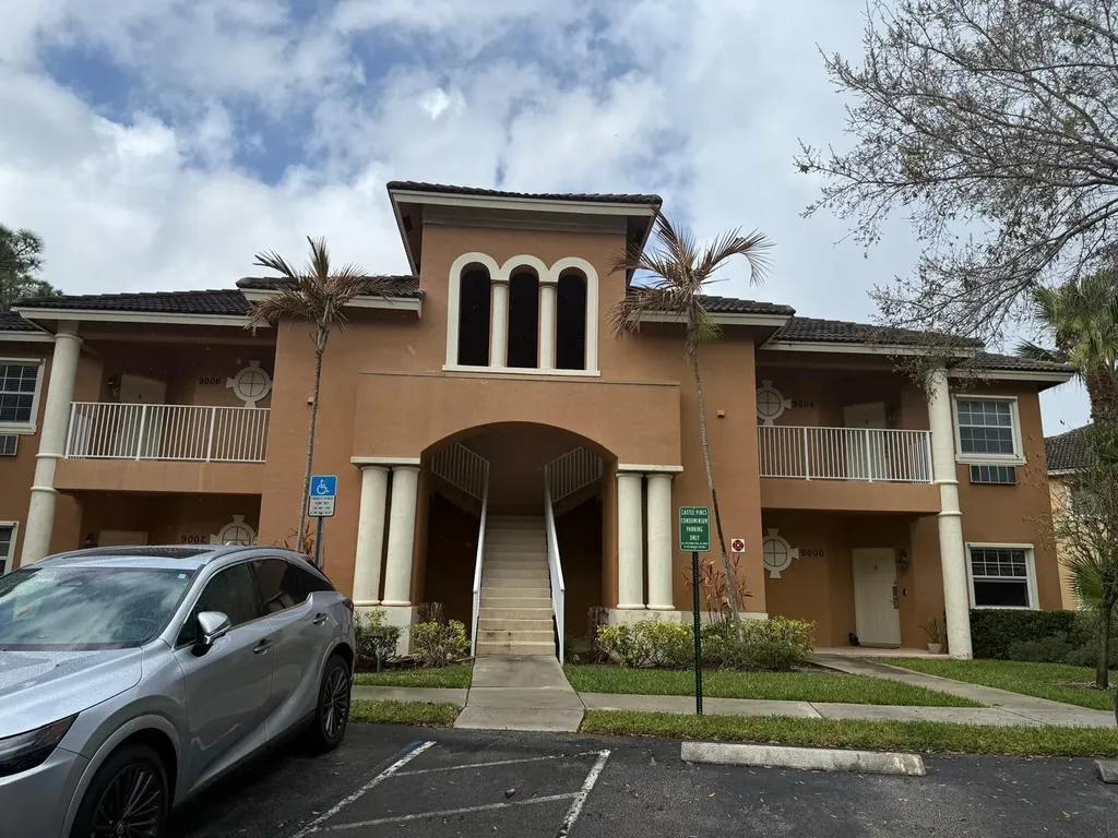 9000 Sand Shot Way Port Saint Lucie FL 34986