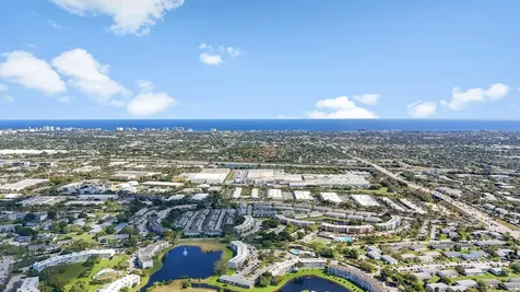550 Parsons Way Deerfield Beach FL 33442
