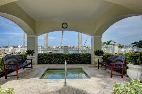 804 E Windward Way Lantana FL 33462