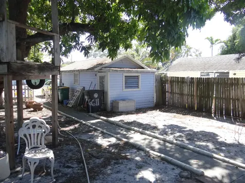611 N E Street Lake Worth Beach FL 33460