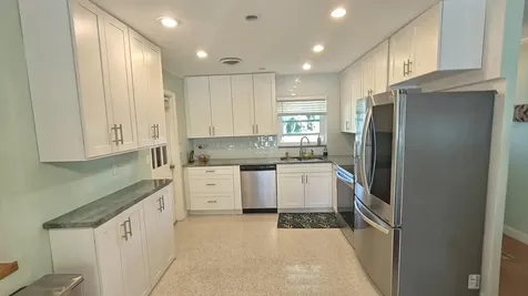 282 Se Edgewood Drive Stuart FL 34996