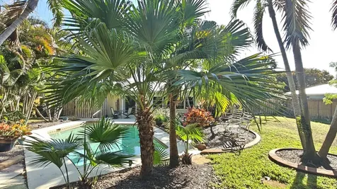 282 Se Edgewood Drive Stuart FL 34996