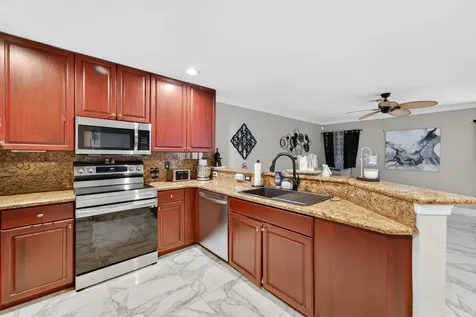 3370 Turtle Cove West Palm Beach FL 33411