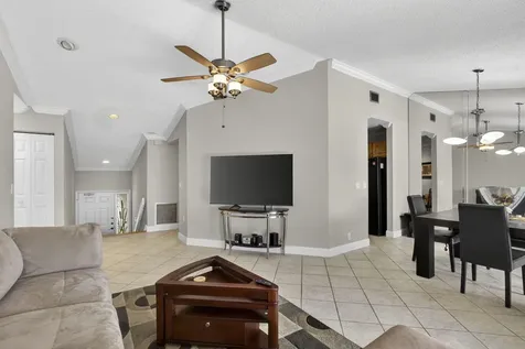 9 Lexington Lane Palm Beach Gardens FL 33418