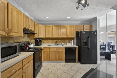 9 Lexington Lane Palm Beach Gardens FL 33418