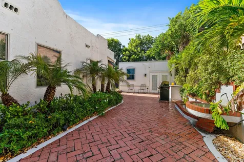 614 Avon Road West Palm Beach FL 33401