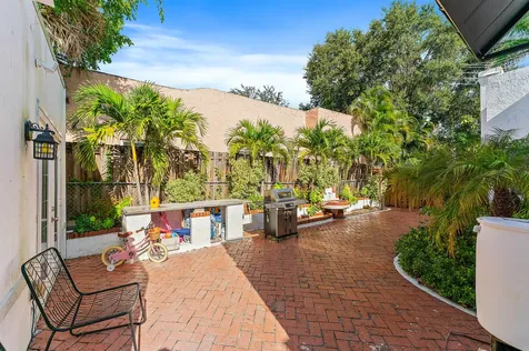 614 Avon Road West Palm Beach FL 33401