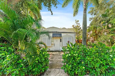 614 Avon Road West Palm Beach FL 33401