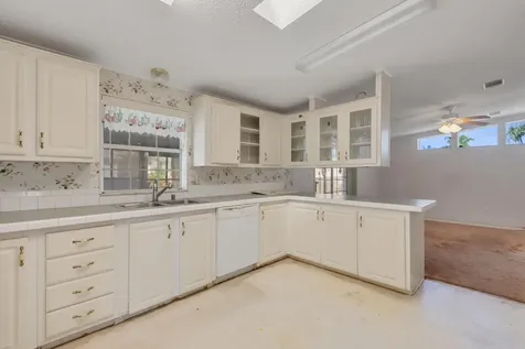 8142 Meadowlark Lane Port Saint Lucie FL 34952