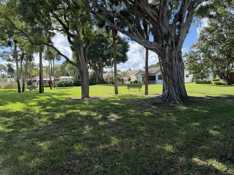 10522 Greenbriar Court Boca Raton FL 33498