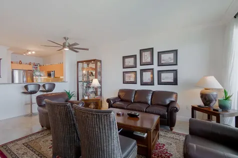 806 E Windward Way Lantana FL 33462