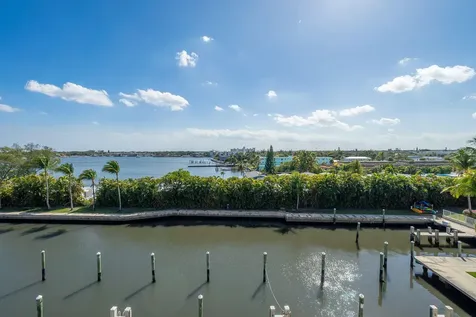 806 E Windward Way Lantana FL 33462