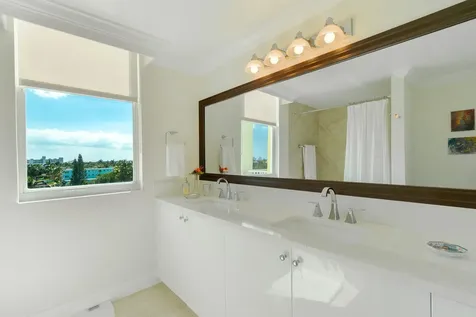 806 E Windward Way Lantana FL 33462