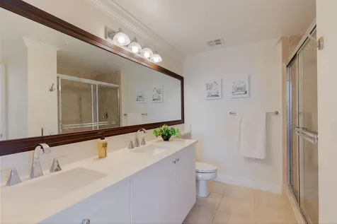 806 E Windward Way Lantana FL 33462