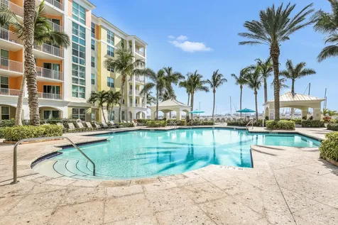 806 E Windward Way Lantana FL 33462