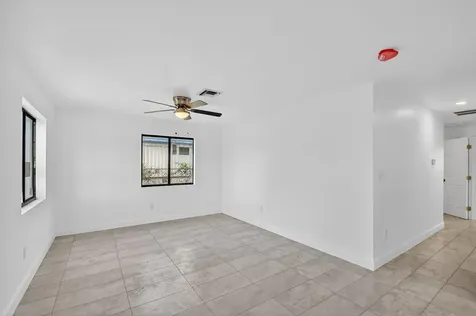 917 W 2nd Street Riviera Beach FL 33404