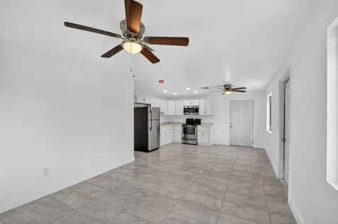 917 W 2nd Street Riviera Beach FL 33404