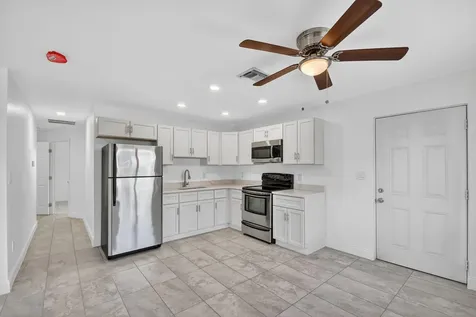 917 W 2nd Street Riviera Beach FL 33404