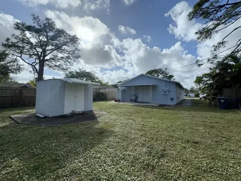 4806 Dell Avenue Lake Worth FL 33461
