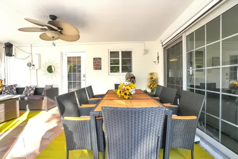 733 Se 10th Avenue Deerfield Beach FL 33441