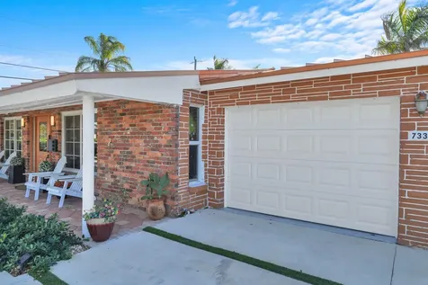 733 Se 10th Avenue Deerfield Beach FL 33441