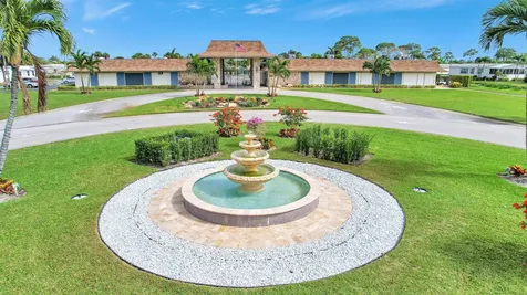53002 Del Rio Bay Boynton Beach FL 33436